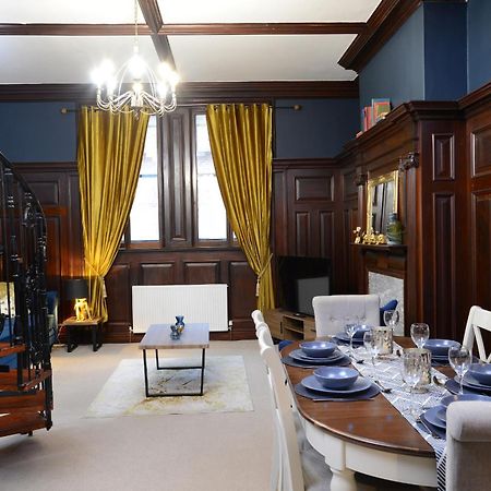 The Old Brewery Boardroom - Winchester City Centre - Unique Property - Free Parking - Sleeps 6 - By Xplus Stays Buitenkant foto